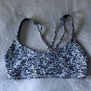 Lululemon Sports Bra - Size 6